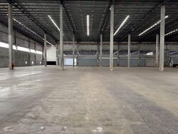 Expo Drive (D16), Warehouse #611354861